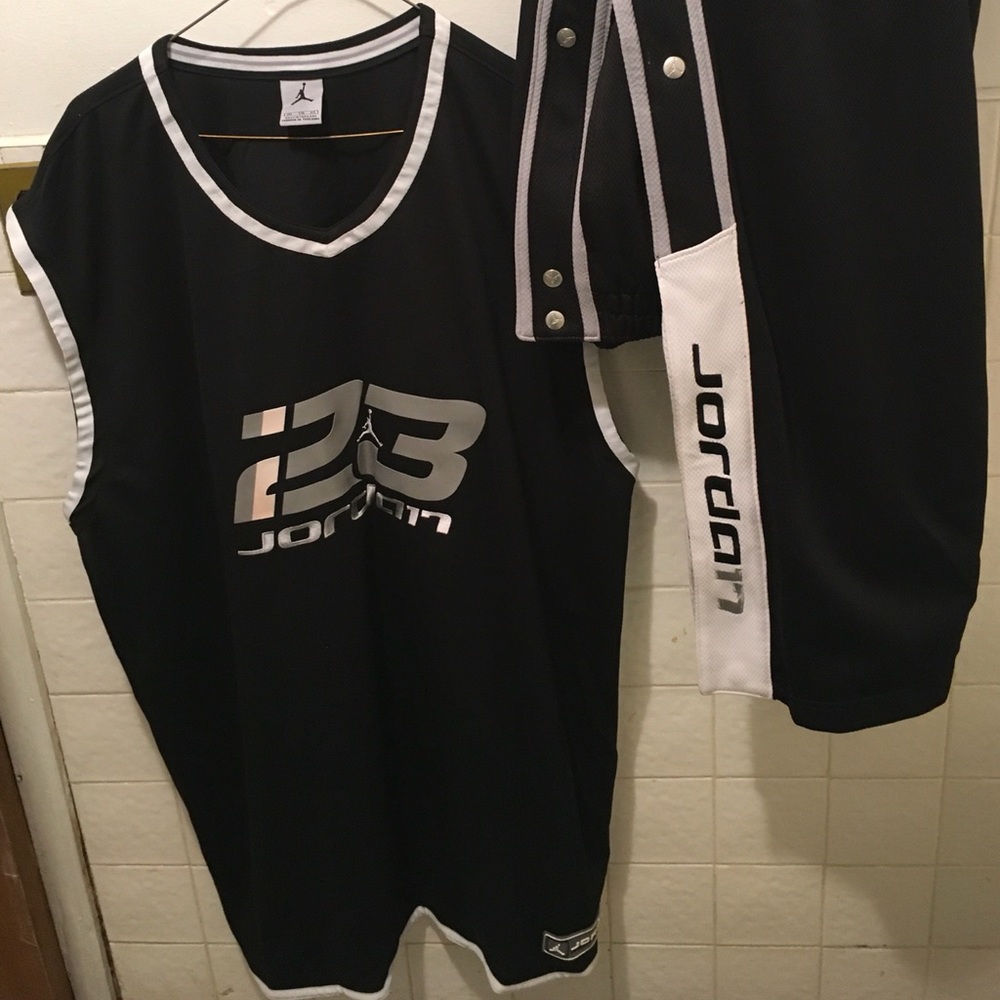 Air Jordan 17 athletic set